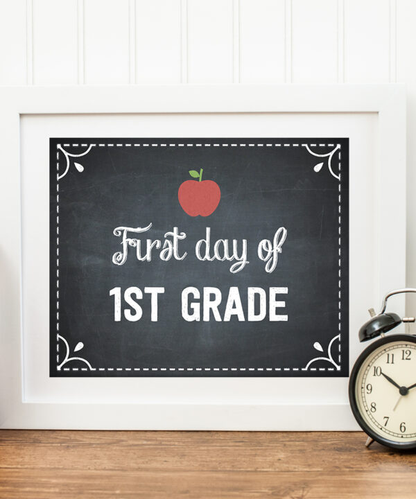 Free First Day or Last Day of School Printable Signs
